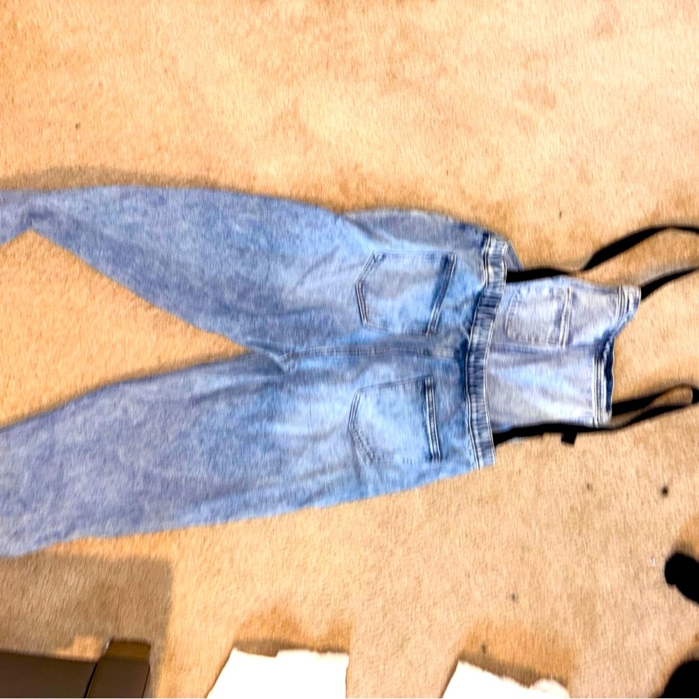 Fashion Nova Overall , thick Jean , low stretch